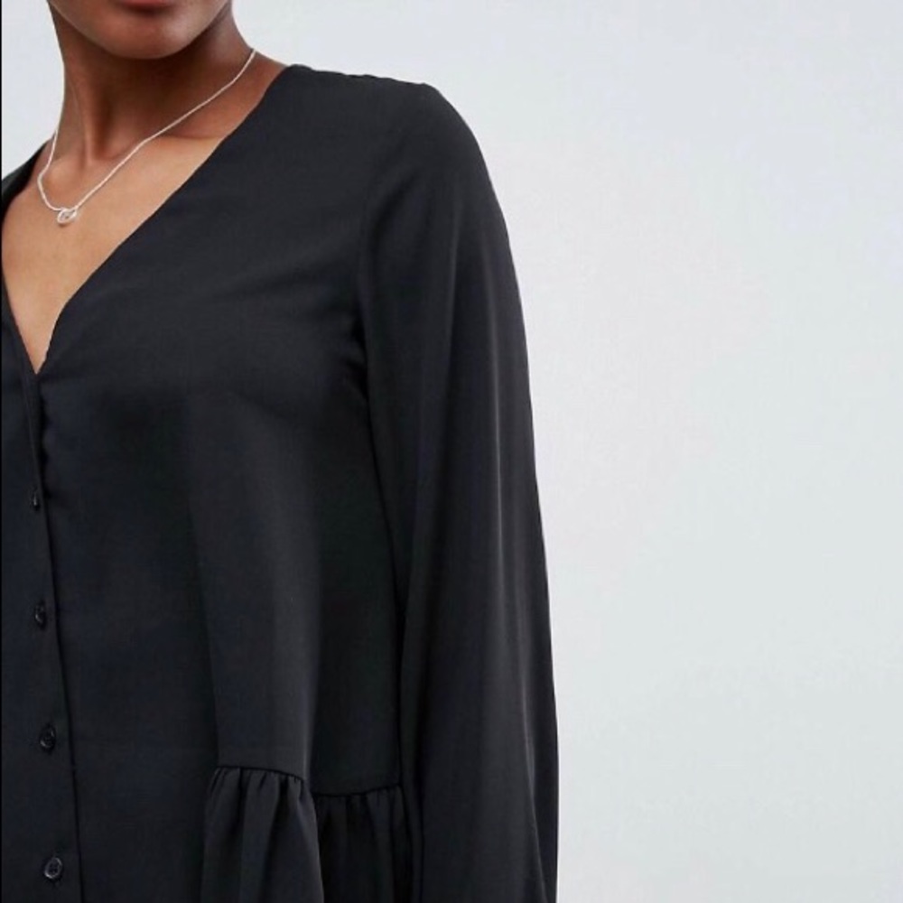 ASOS V-neck Blouse with Ruffle Hem - Picture 2 of 3
